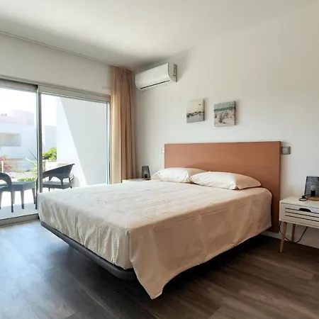 Retiro Com Brisa Maritima, T2, Vale Parra, Albufei Appartement *